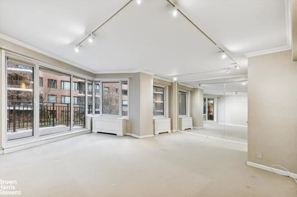 Property photo 2 of 18 <Alttext/>