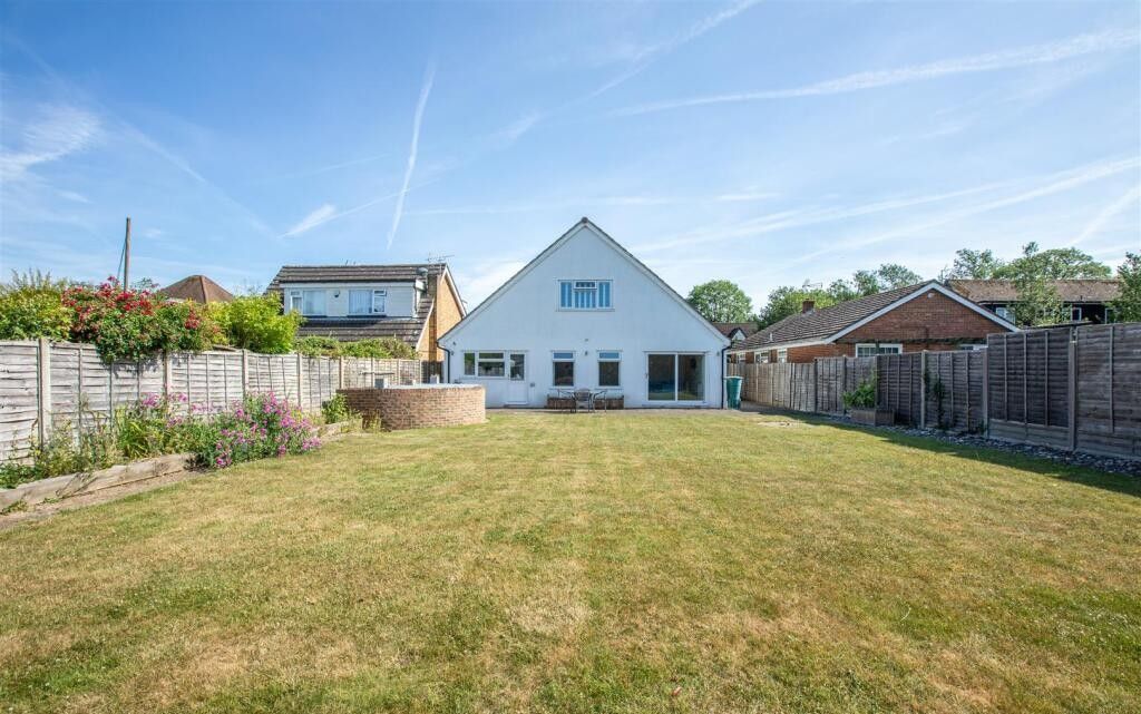 Property photo 2 of 25
