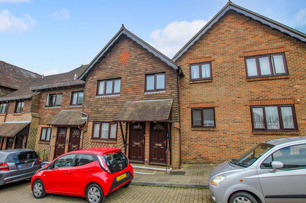 Property photo 1 of 6