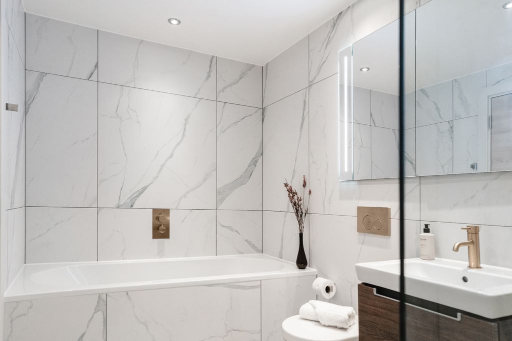 Additional image 6 of 2 bed flat to rentWilliam Jessop Way, Liverpool L3