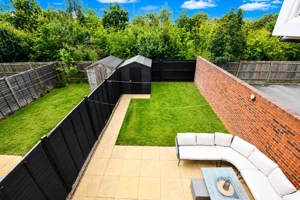 Property photo 2 of 18 Photo 13