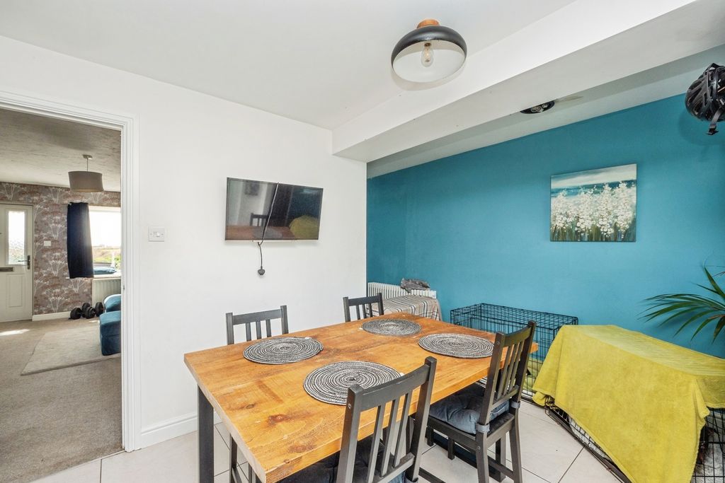 Property photo 3 of 30 Photo