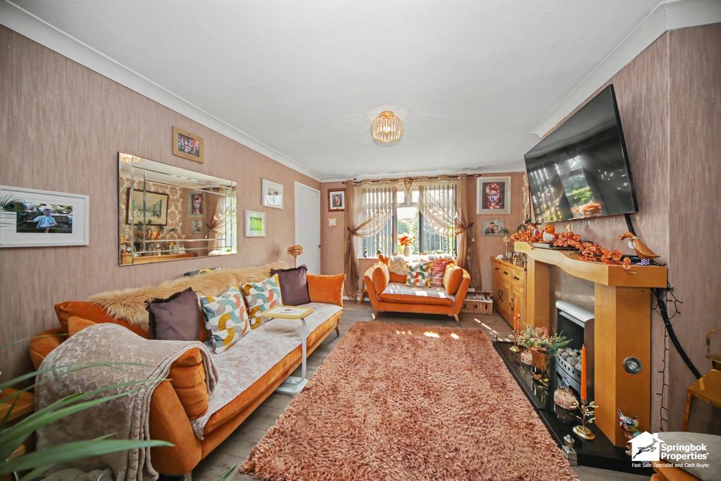 Property photo 3 of 17 Image 2