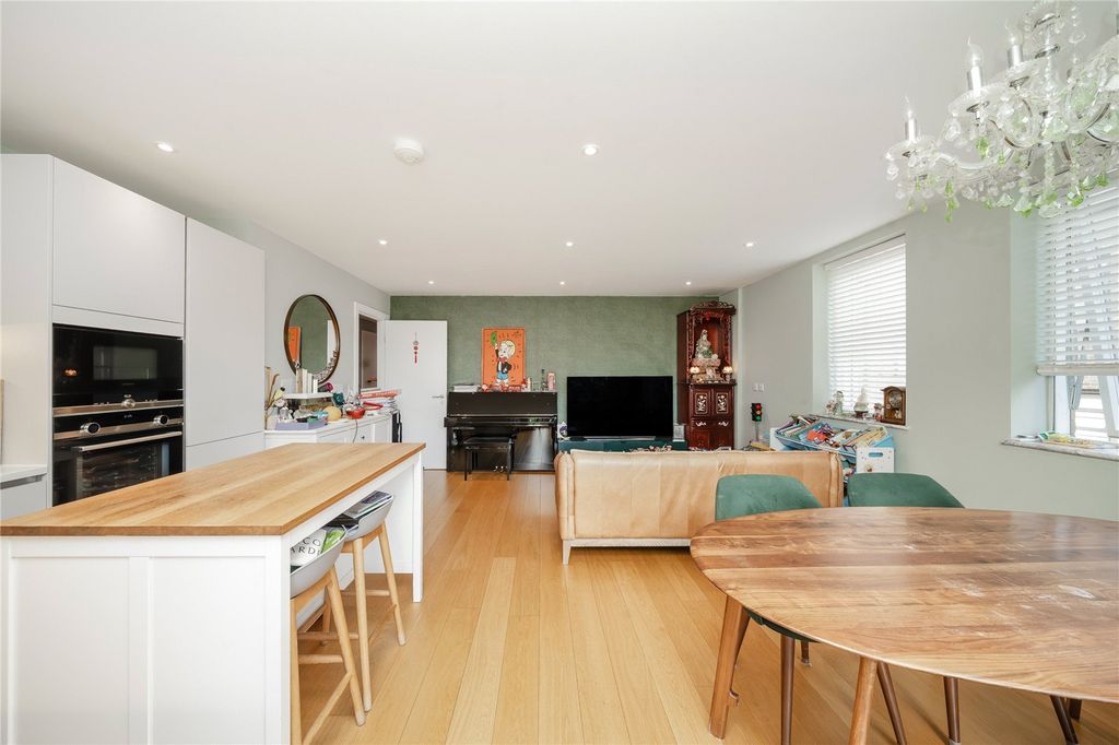 Property photo 2 of 10 Picture No. 03