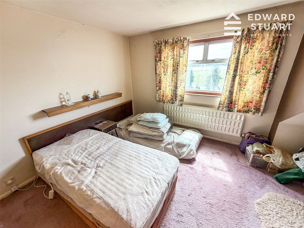 Property photo 3 of 10 Picture No. 04