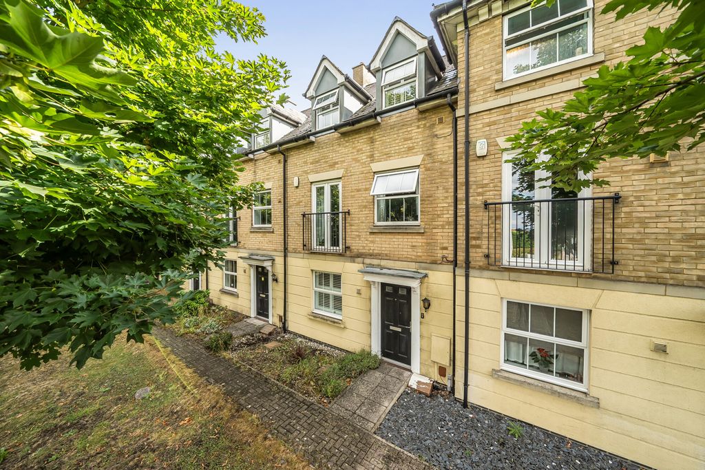 Property photo 2 of 24 1514267-3-6A90779...
