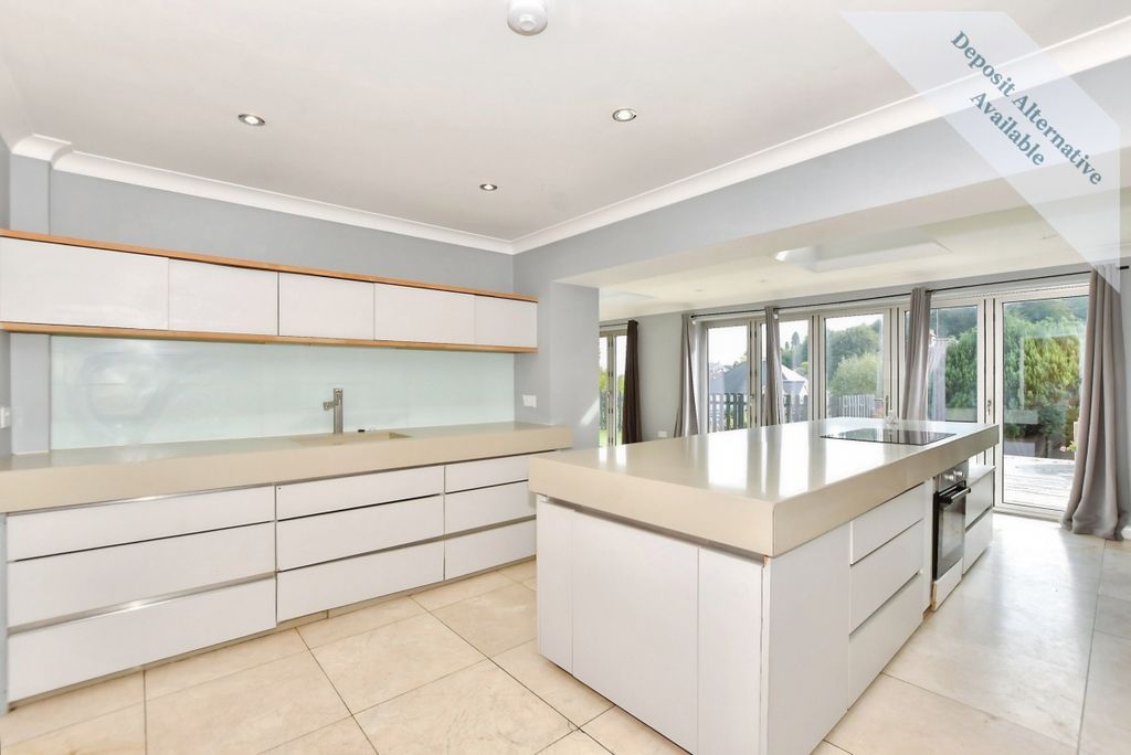 Property photo 2 of 15 Kitchen