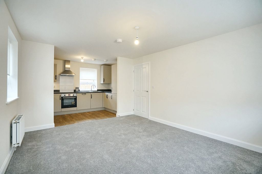 Property photo 2 of 17 Picture No. 02