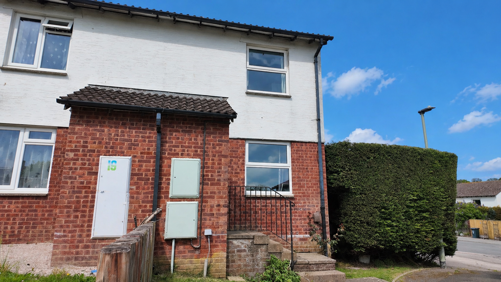 Property photo 1 of 12