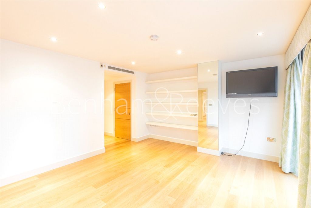 Property photo 3 of 24 Picture No. 03