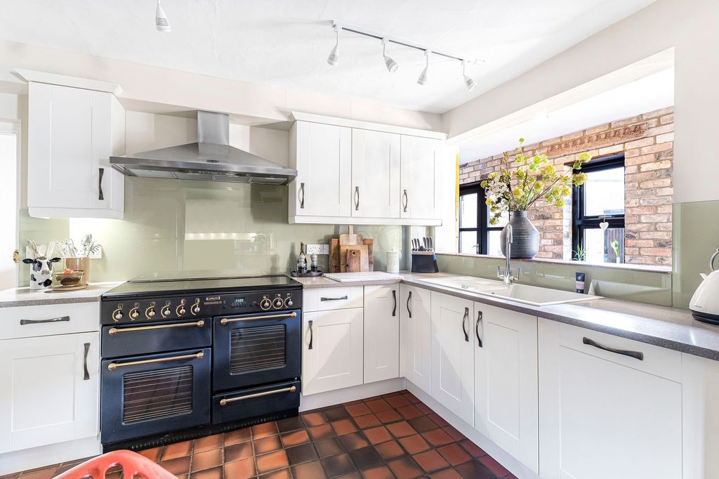 Additional image 9 of 6 bed detached house for salePrickwillow Road, Ely CB7