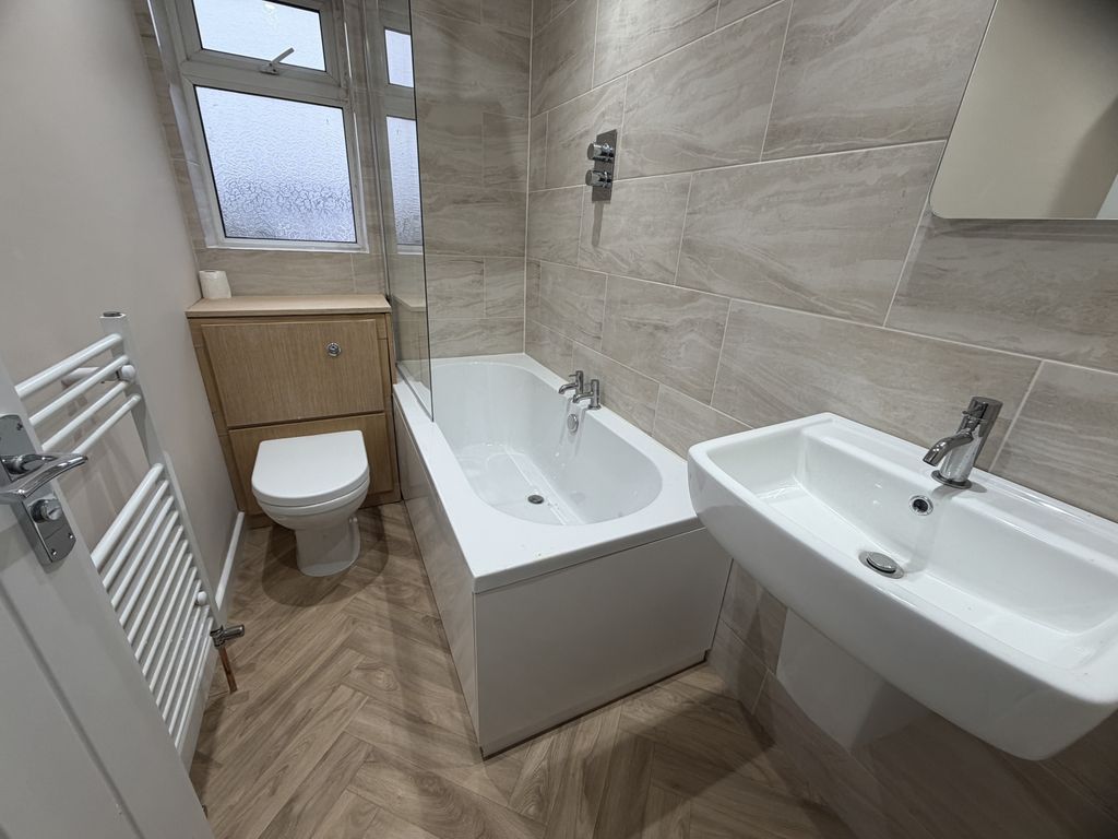 Property photo 3 of 10 Img_0131