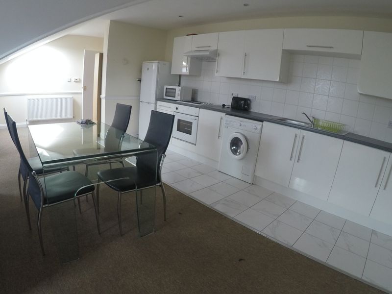 Property photo 2 of 9 Photo 8