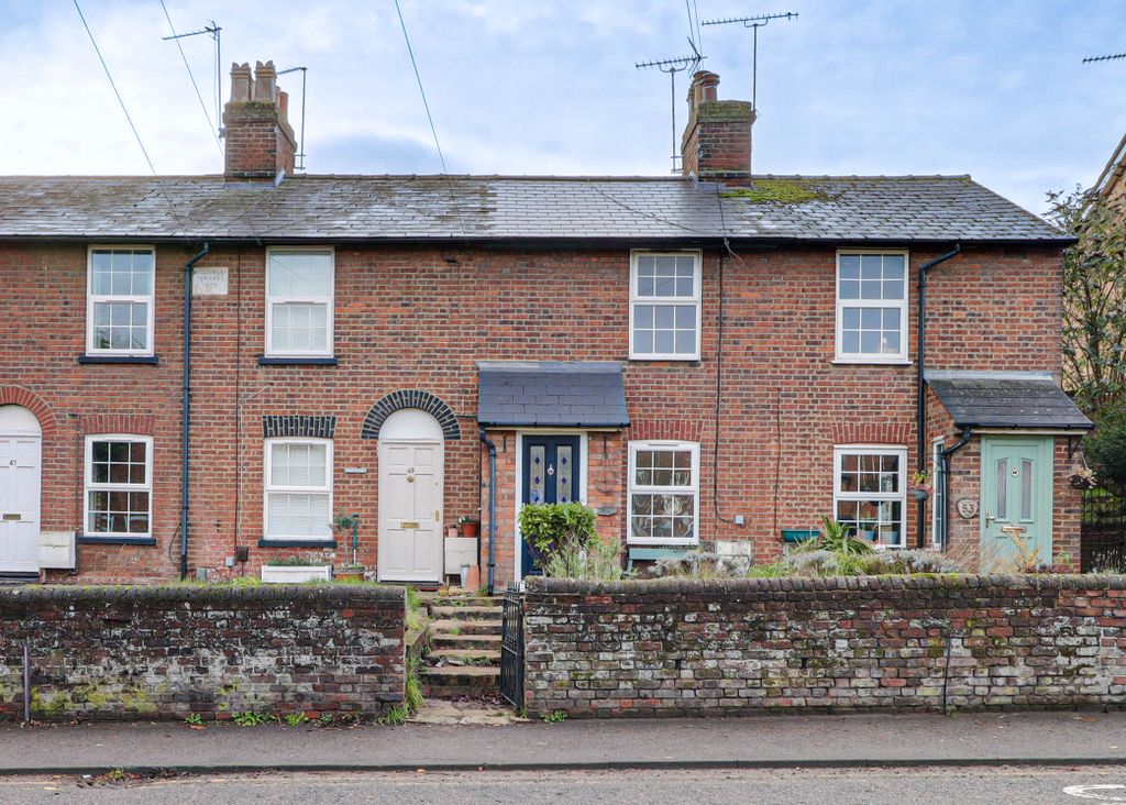 Property photo 1 of 14 Front View