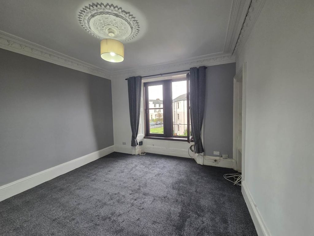 Property photo 3 of 8 20260925_153747