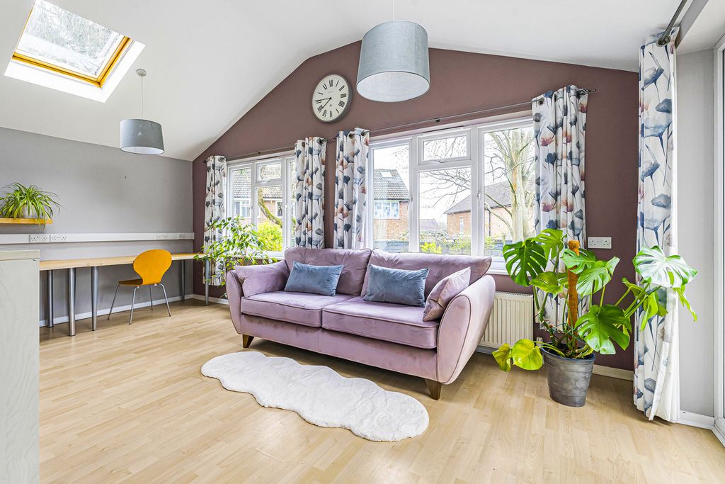 Property photo 3 of 21