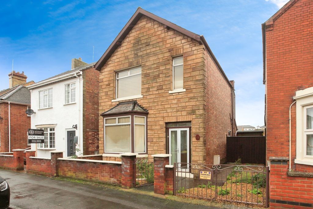 Property photo 1 of 17