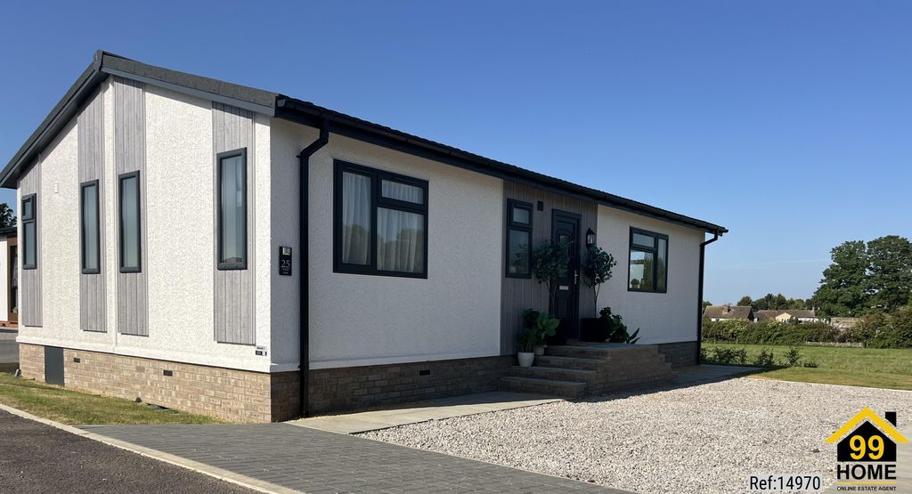 Property photo 1 of 14 Photo 0