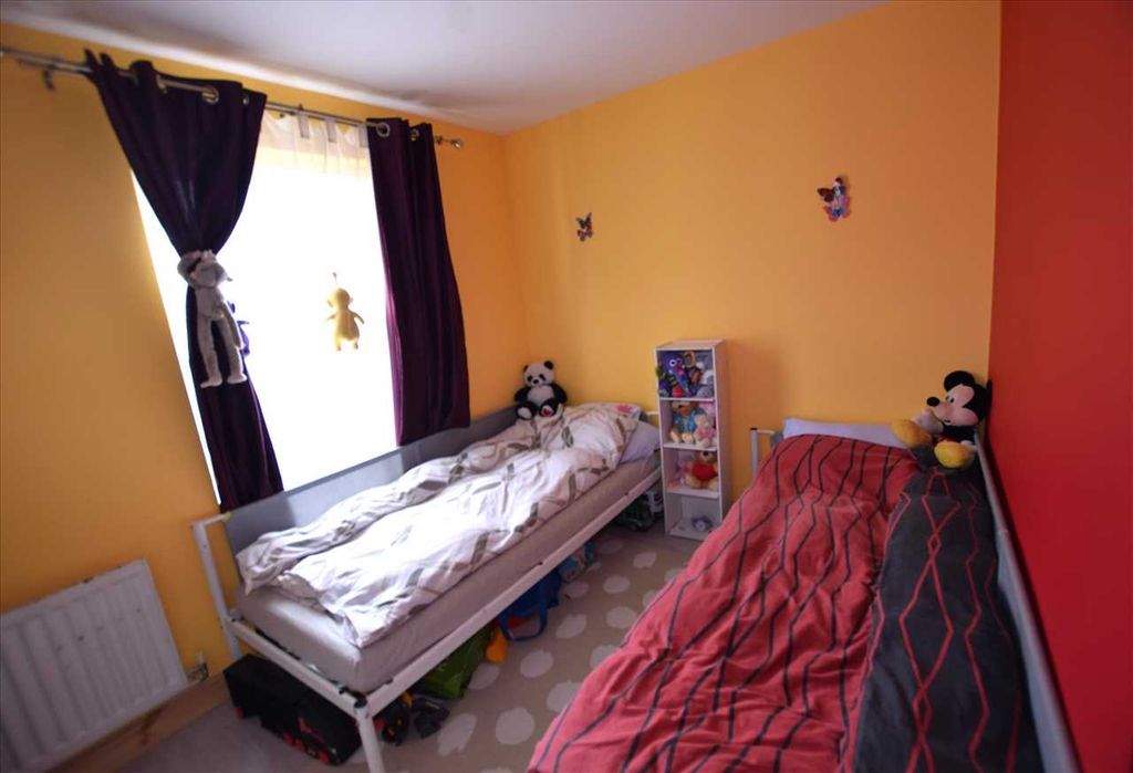 Property photo 3 of 8