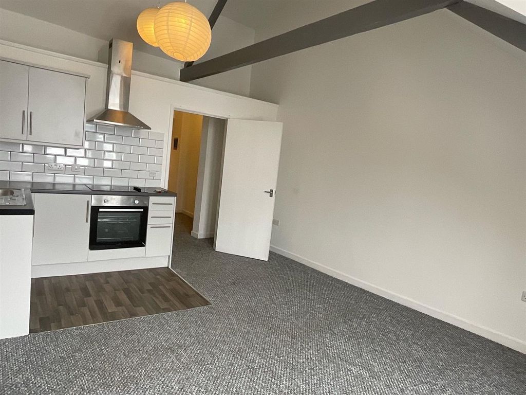 Property photo 2 of 4 Studio Room 2.Jpg