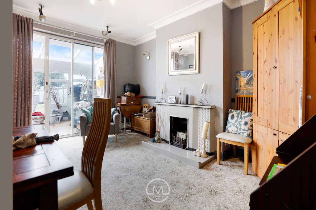 Property photo 3 of 18 Gallery