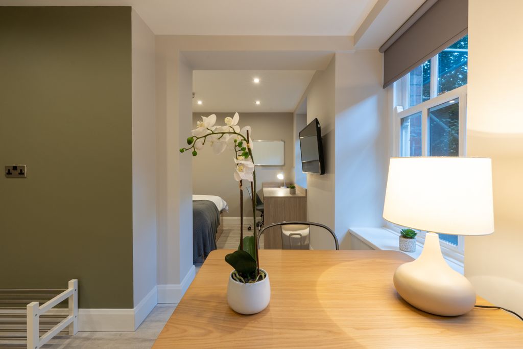 Property photo 3 of 6 Jesmond View Block A Studio 4 Bedroom 1