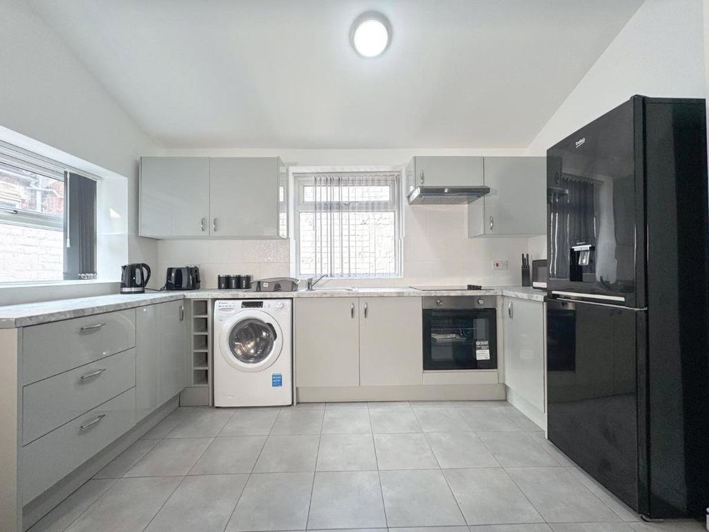 Property photo 1 of 10 Picture No. 01