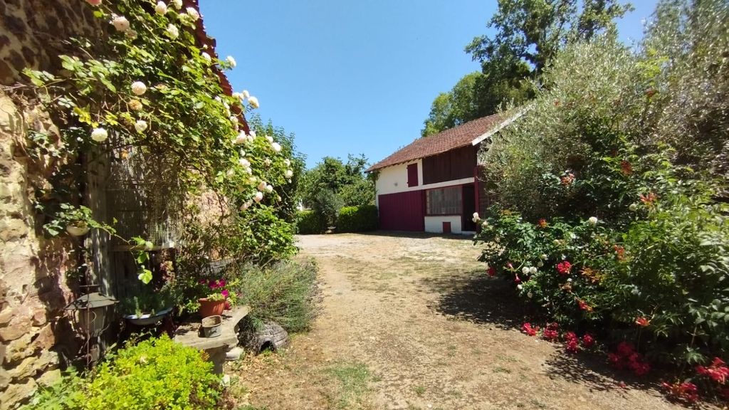 Property photo 2 of 10