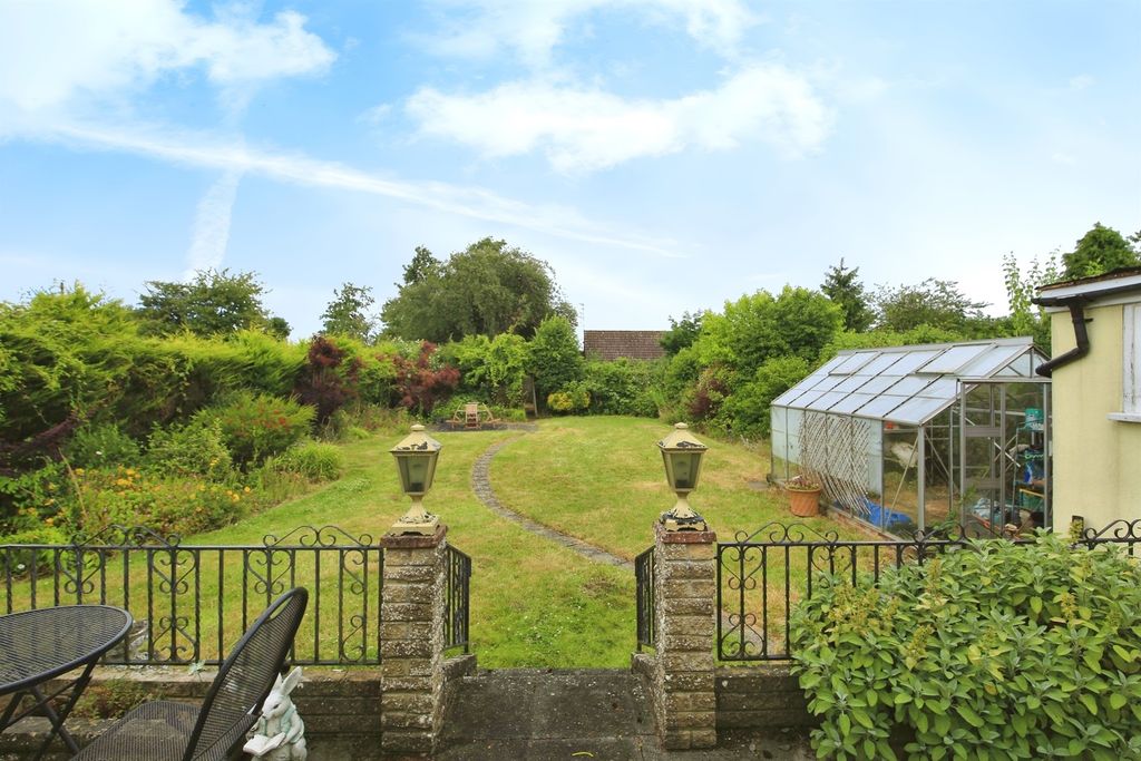 Property photo 3 of 16
