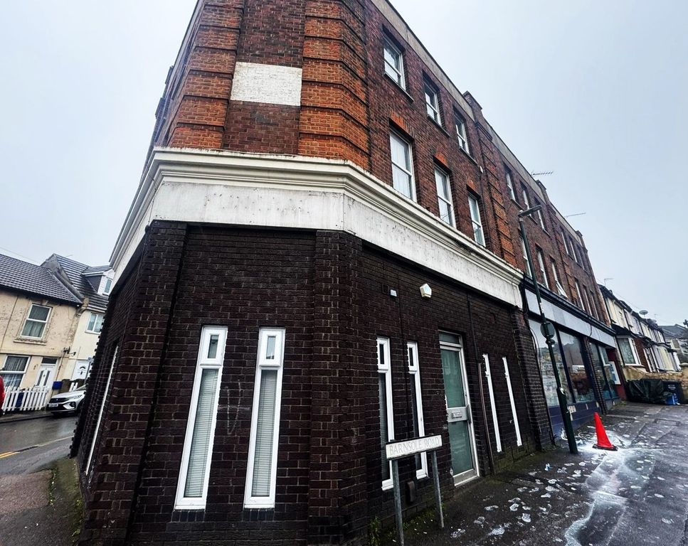 Property photo 1 of 7