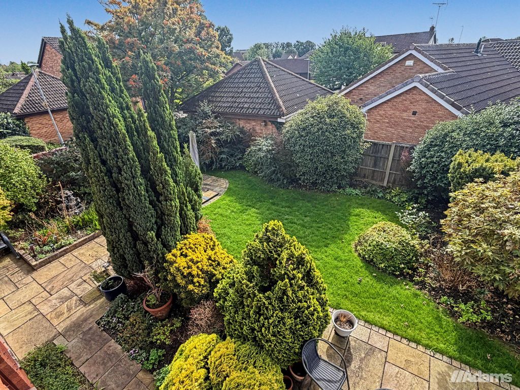 Property photo 2 of 25