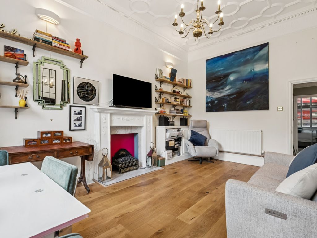 Property photo 2 of 9