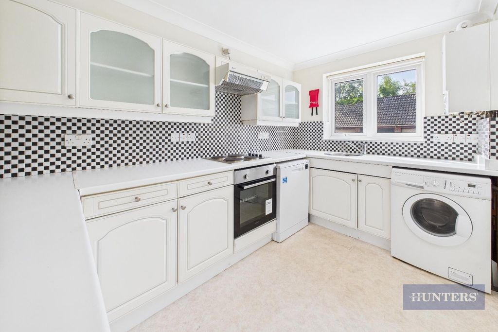Property photo 2 of 22 Cam05152G0-Pr0132-Still007.Jpg