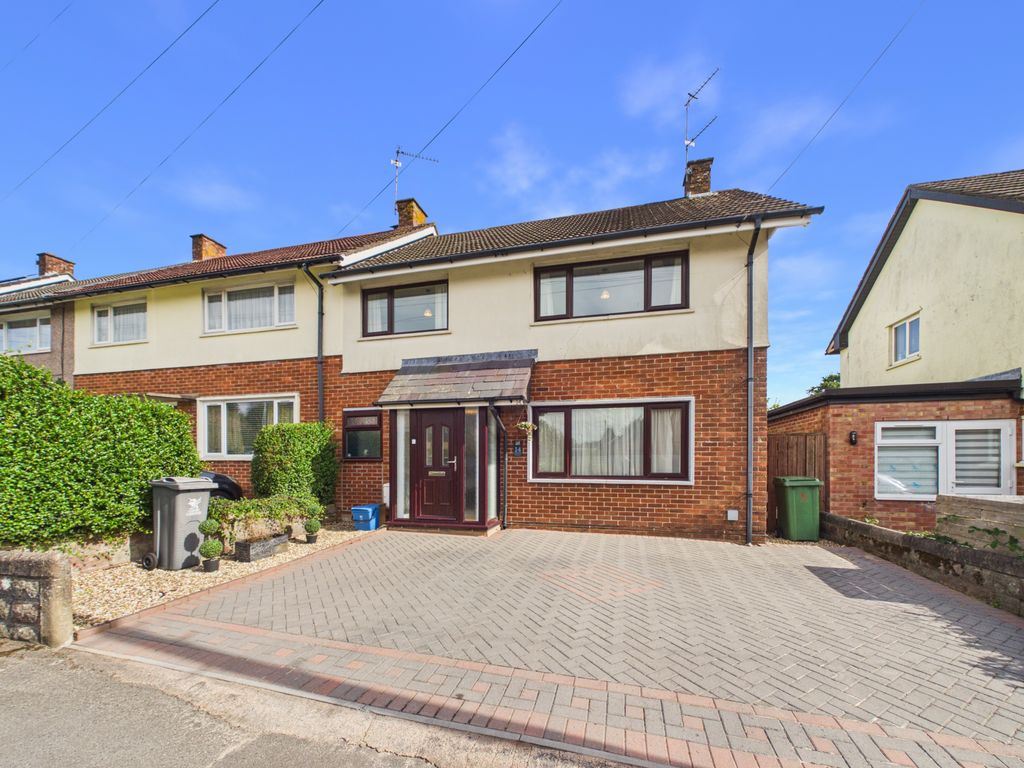 Property photo 1 of 28