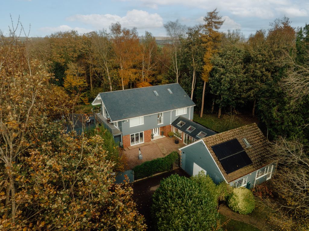 Property photo 1 of 41 Picture No. 67