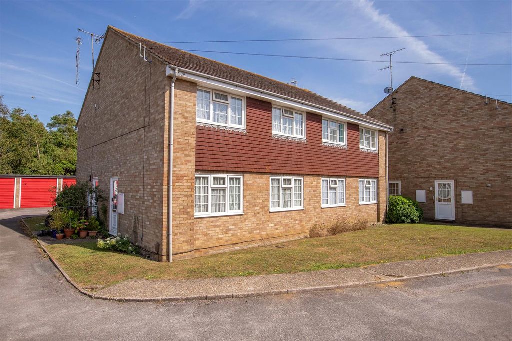 Property photo 1 of 8 Walton-10.Jpg