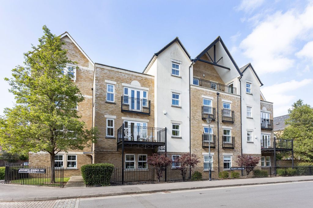 Additional image 14 of 3 bed maisonette for saleElizabeth Jennings Way, Oxford OX2