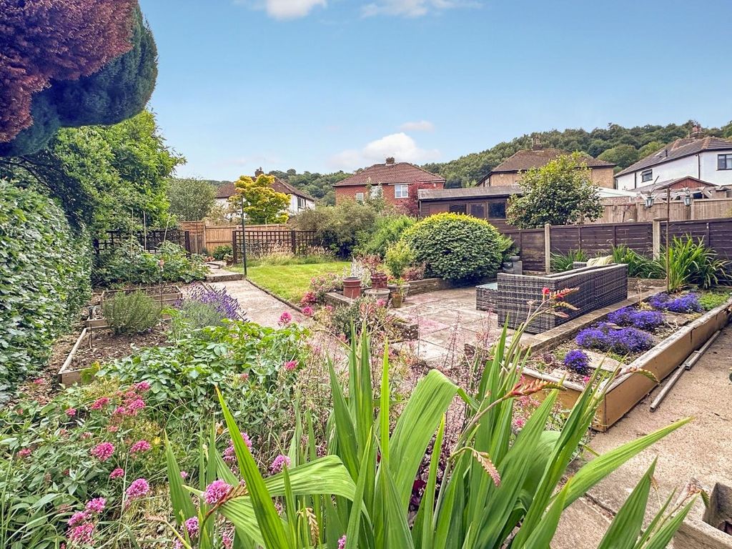 Property photo 1 of 18 Garden 1.Jpg