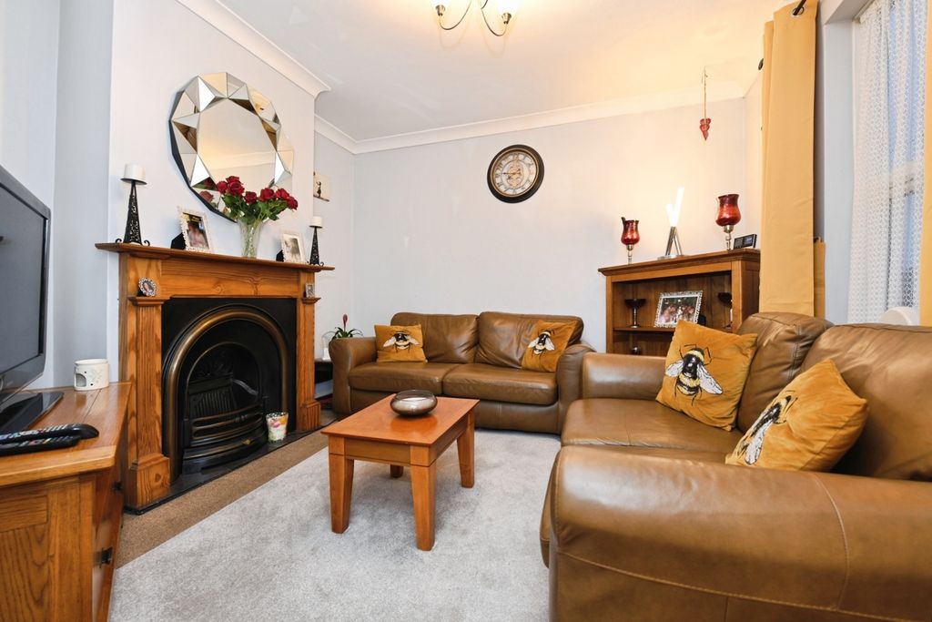 Property photo 2 of 10 Pbox-Img.Jpg