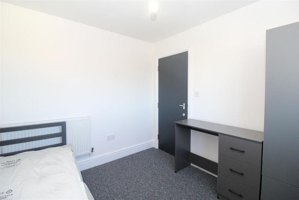 Property photo 2 of 8 Img_0836.Jpg