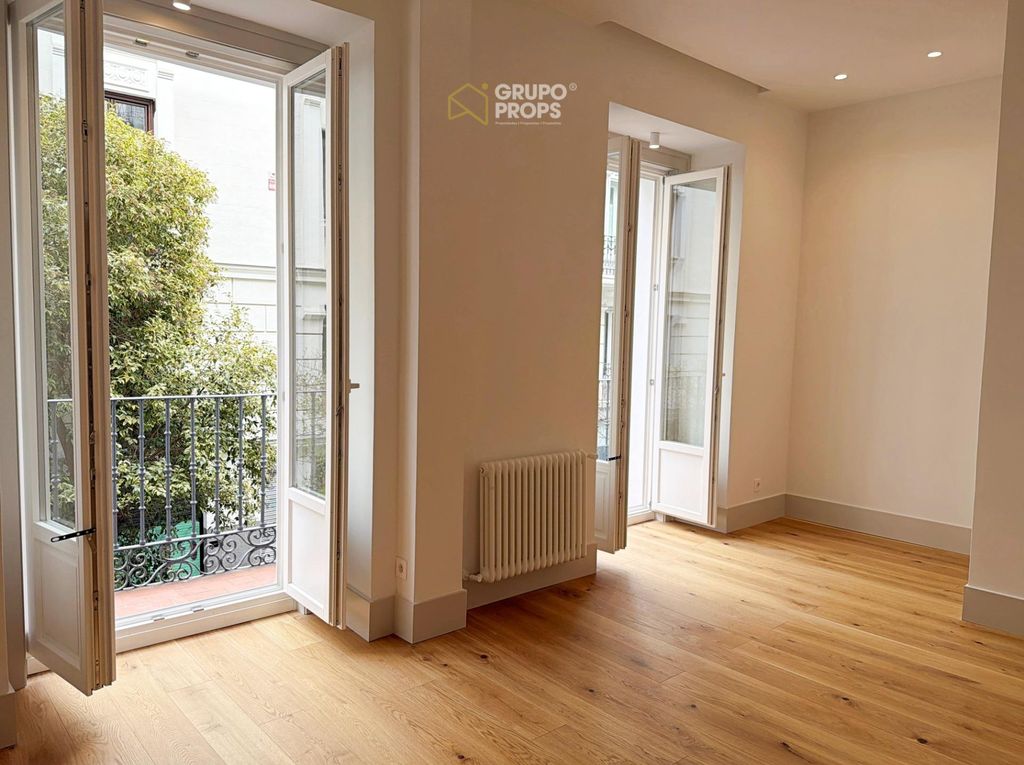 Property photo 2 of 51