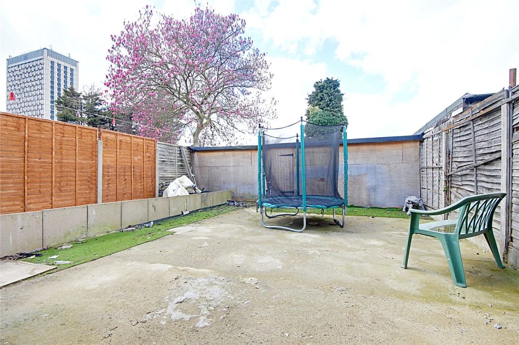 Property photo 1 of 13 Picture No. 12