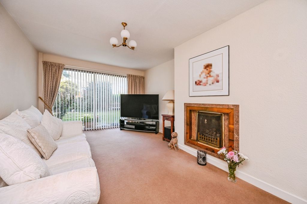 Property photo 3 of 15 Pbox-Img.Jpg