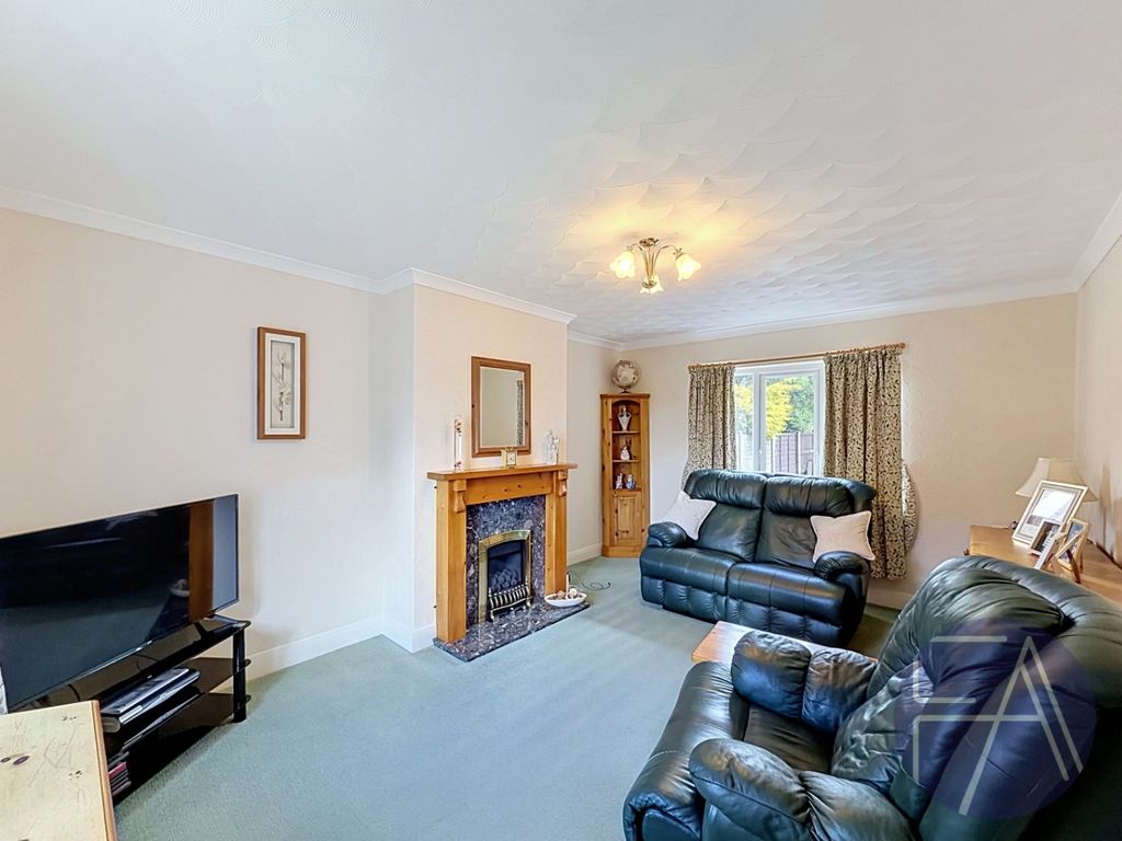 Property photo 2 of 18 5197031