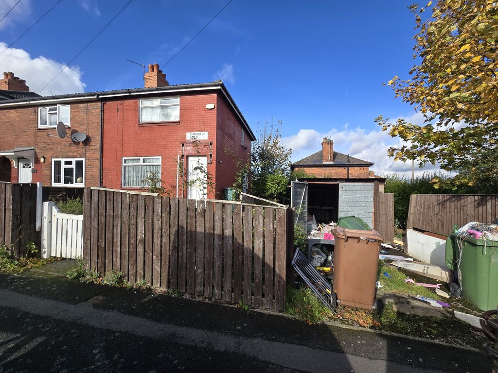 Property photo 2 of 20 R251120 254 - 179 Throstle Road, Leeds, West Yorkshire, Ls10 4Hf (21).Jpg