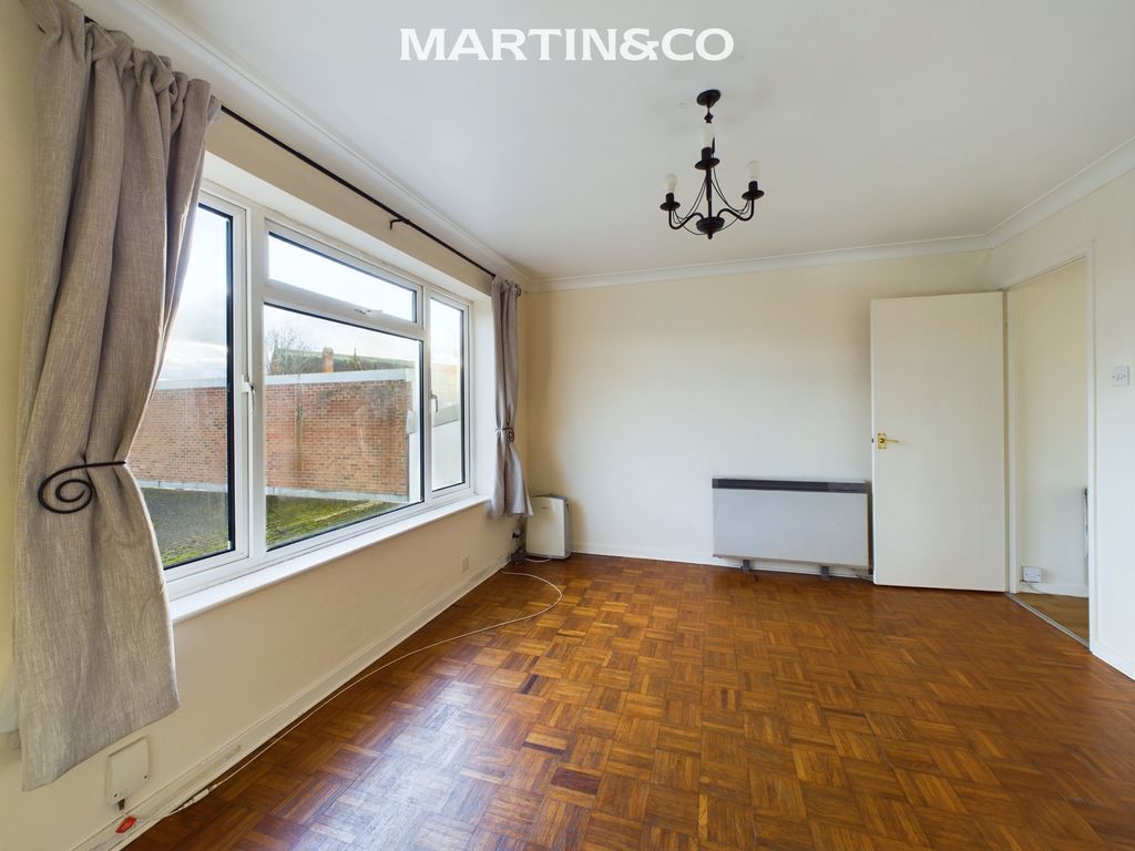 Property photo 3 of 7 Cam03627G0-Pr0082-Still003