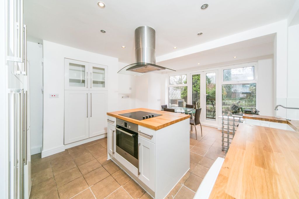 Property photo 1 of 11 1