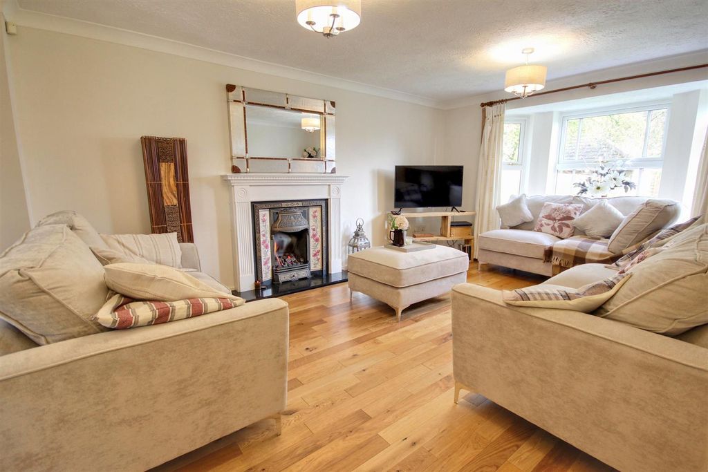 Property photo 3 of 23 Img_0004-Img_0006_Lzn.Jpg