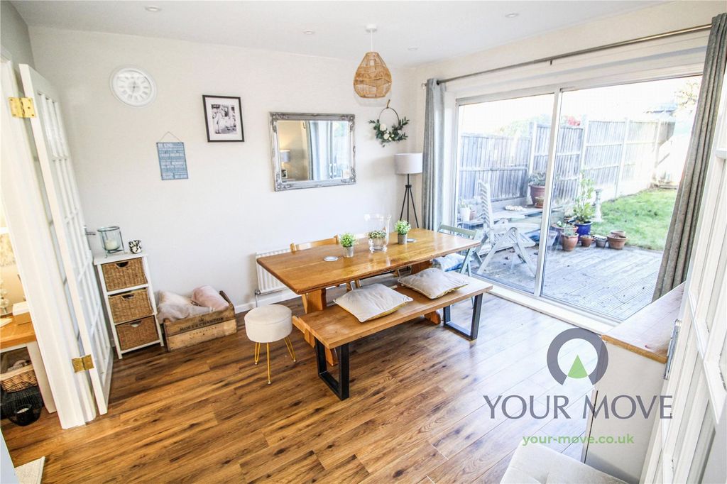 Property photo 3 of 16 Dining Room