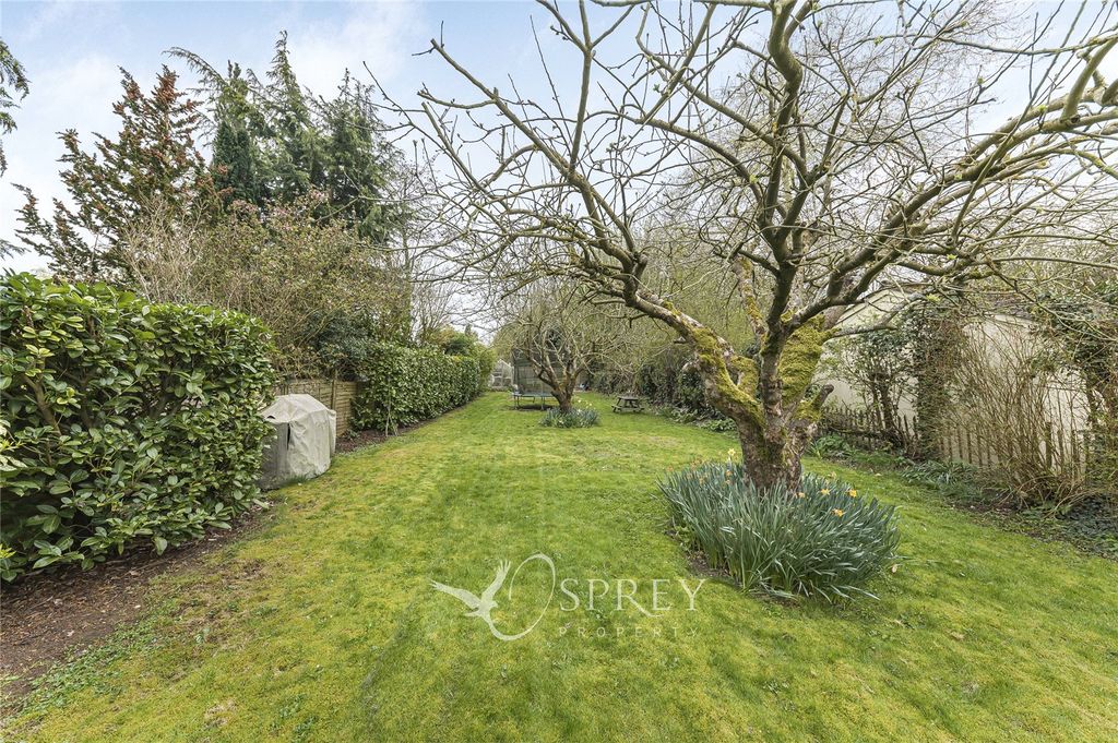 Property photo 2 of 23 Garden